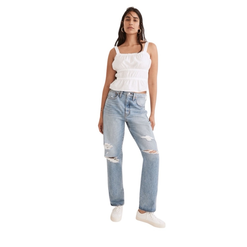 Madewell Dad Jean in Yorktown Wash